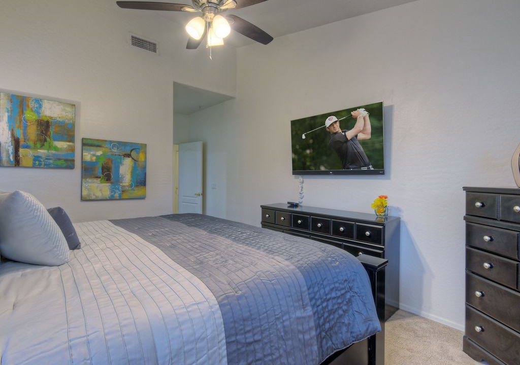 Photo of Bedroom in Alta Mesa