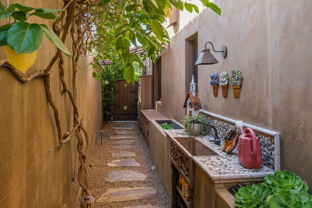 Photo of Patio Balcony in Covenant