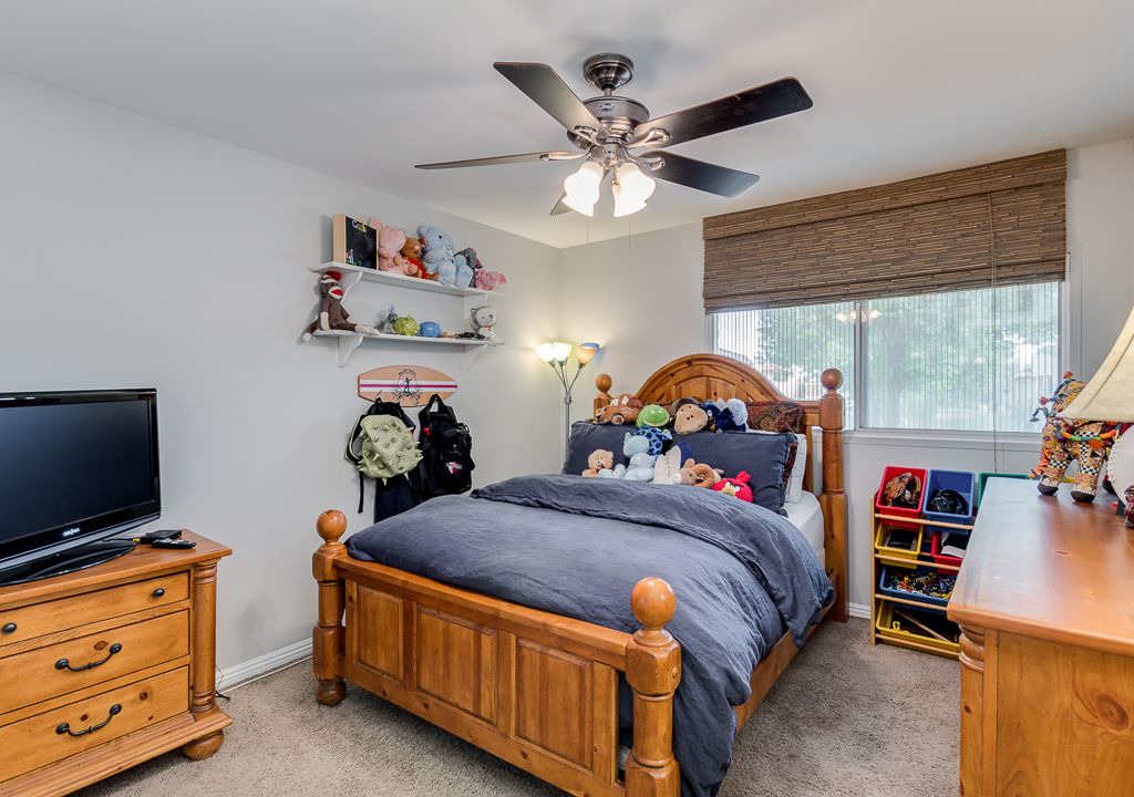Photo of Bedroom in Western Villa