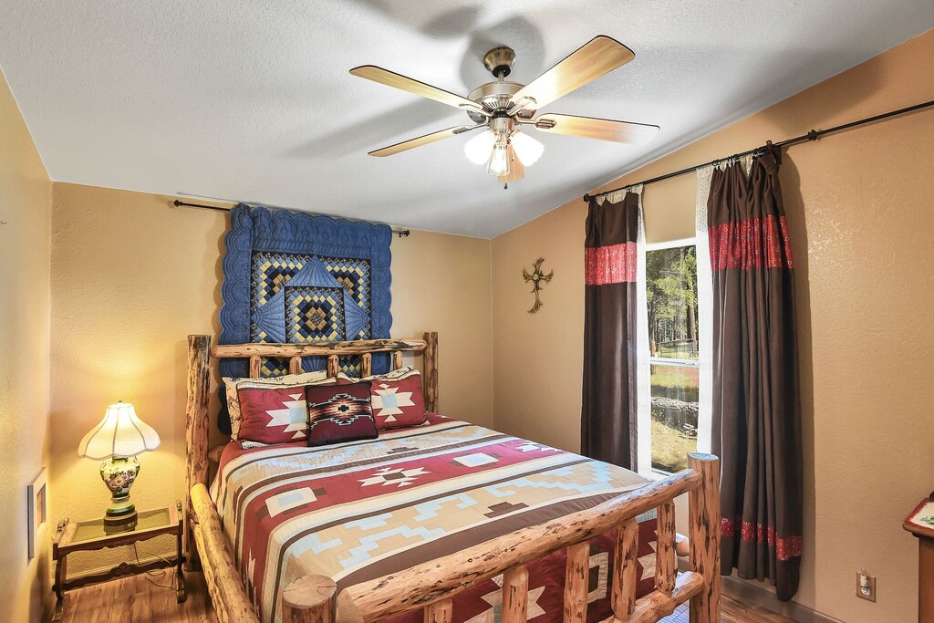 Photo of Bedroom in Parks