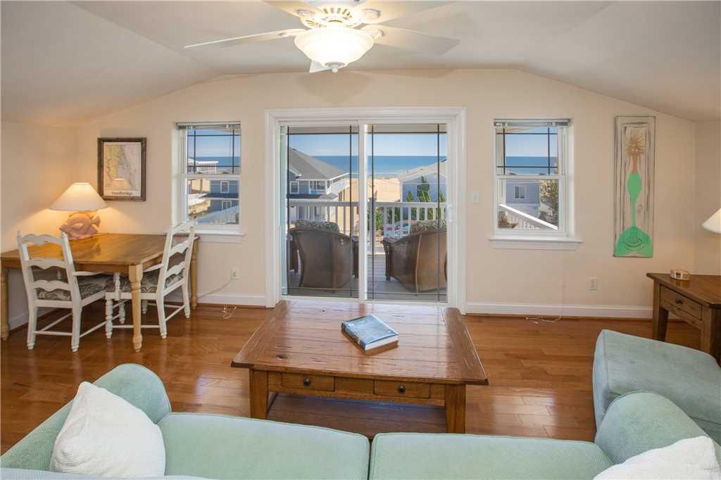 Photo of Livingroom in Sandbridge