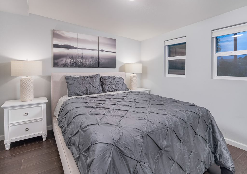Photo of Bedroom in Scottsdale Estates Six