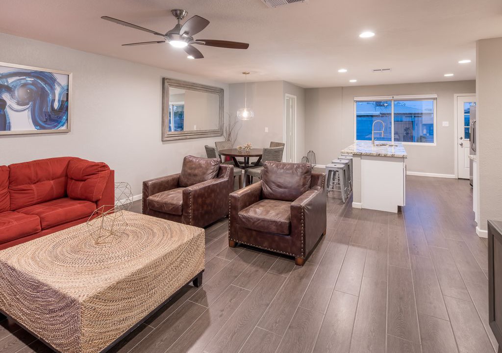 Photo of Livingroom in Scottsdale Estates Six