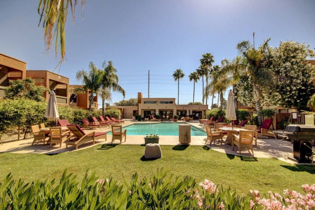 Photo of Outdoor in Scottsdale Estates Six