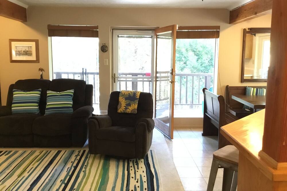 Photo of Bedroom in Alta Sierra
