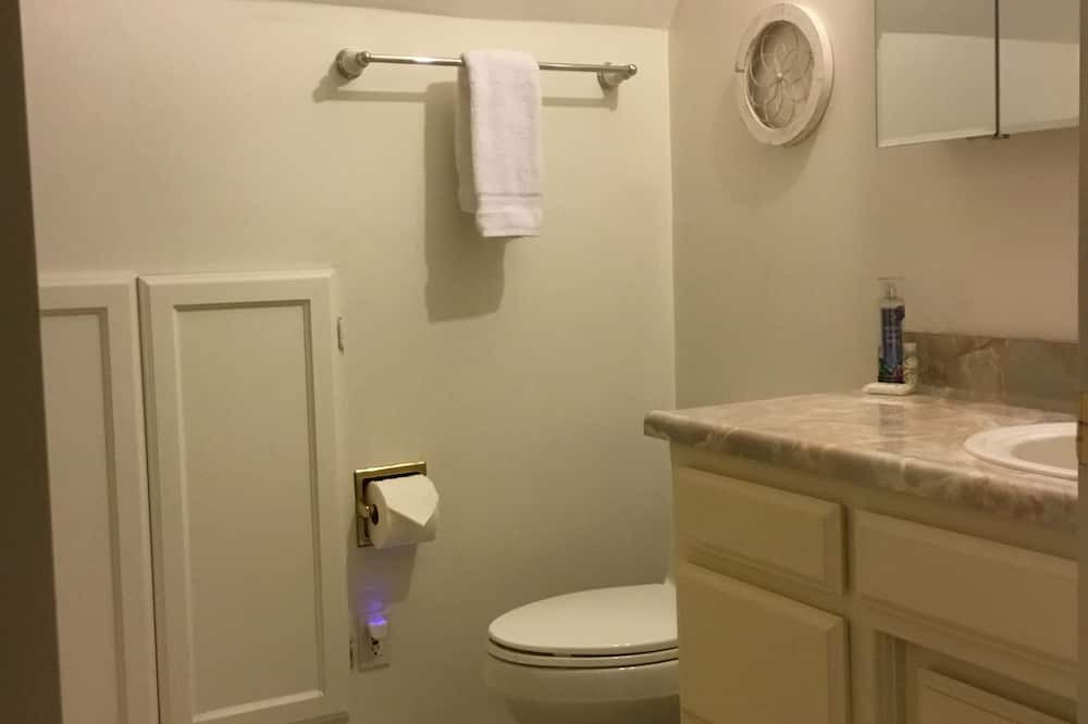 Photo of Bathroom in Alta Sierra