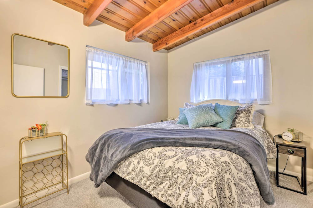 Photo of Bedroom in Toquerville