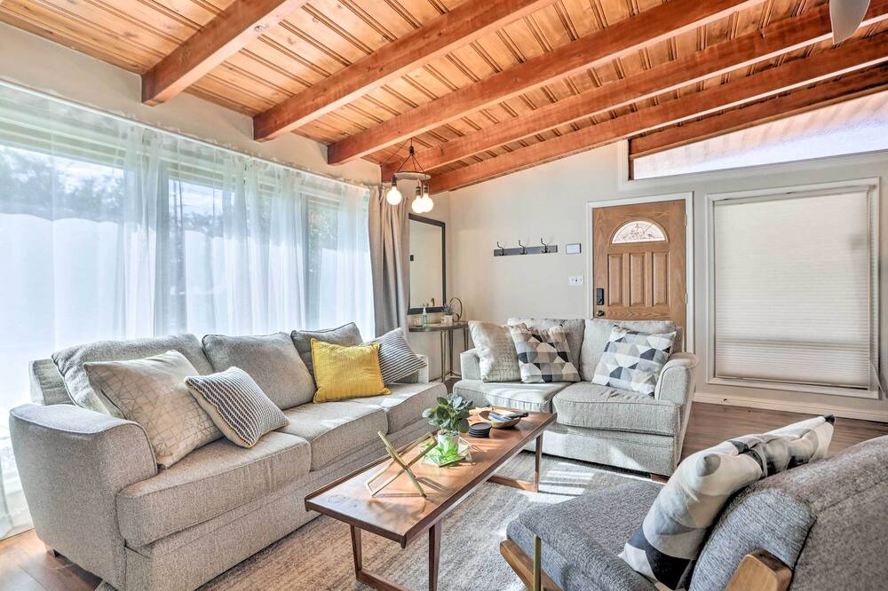 Photo of Livingroom in Toquerville