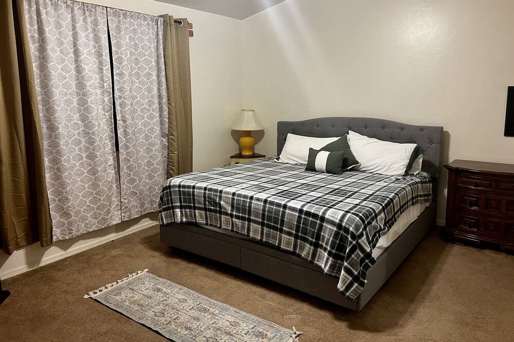 Photo of Bedroom in Rio Rico Northeast