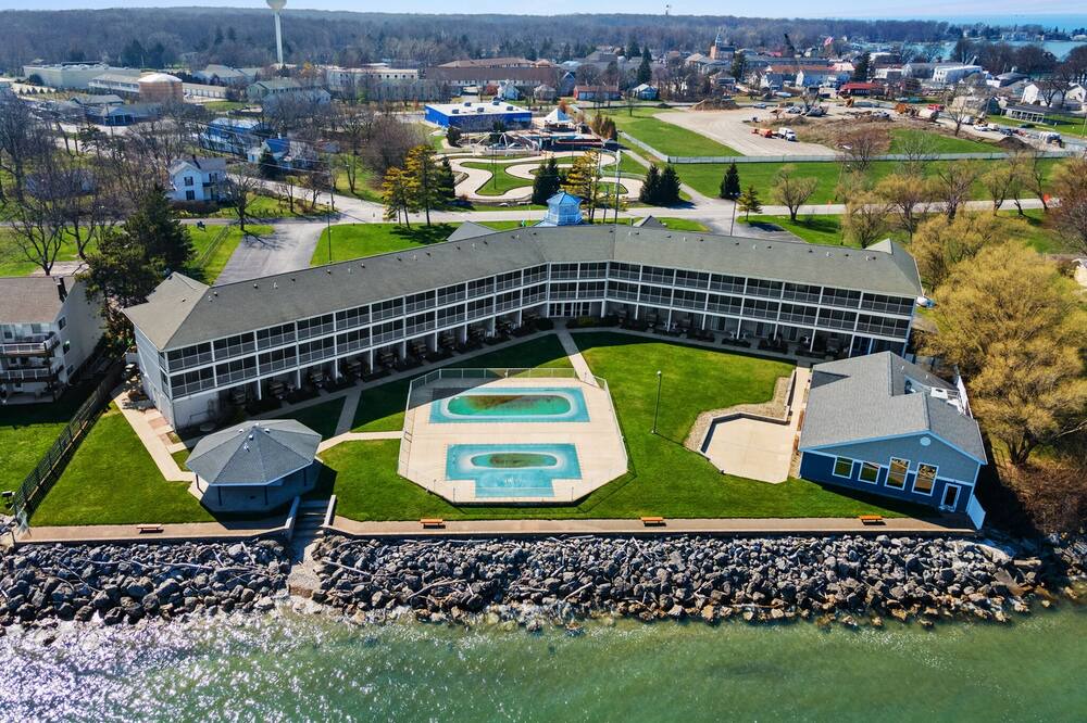 Photo of Others in Put-in-Bay