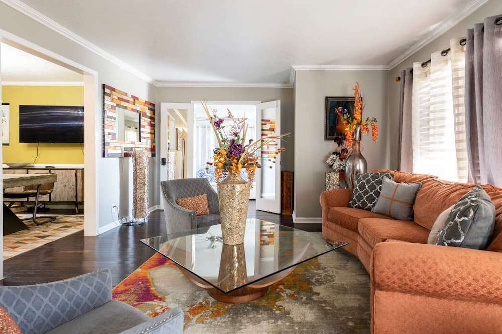 Photo of Livingroom in Buechel