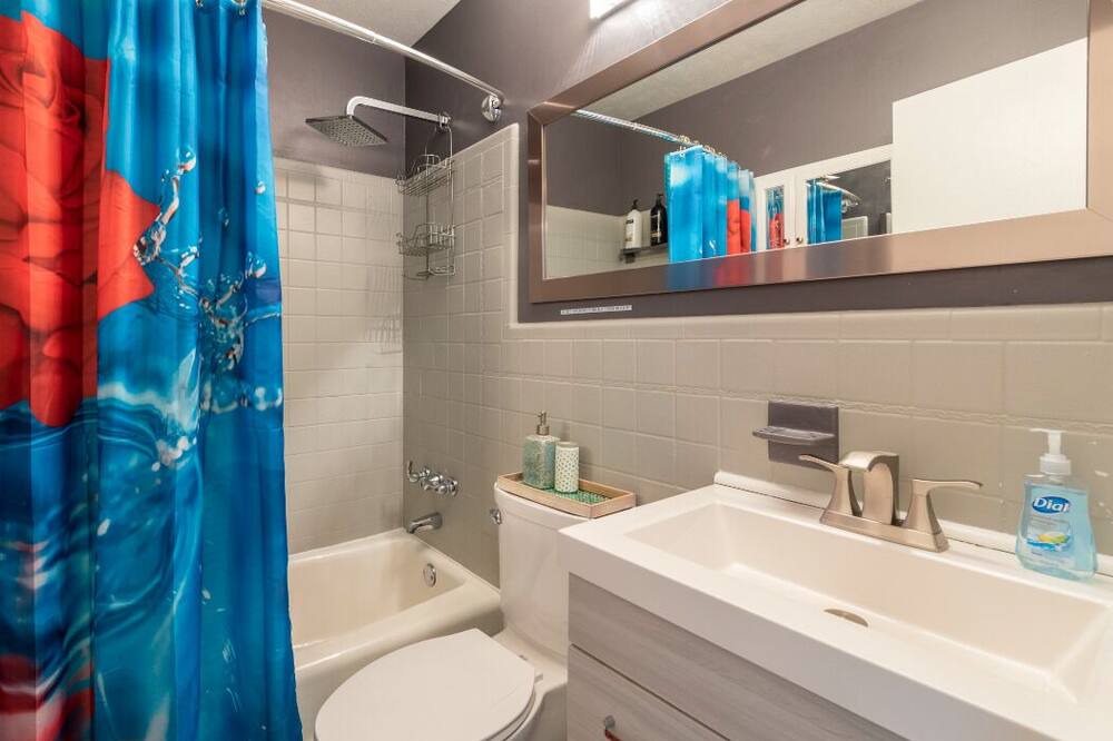 Photo of Bathroom in Buechel