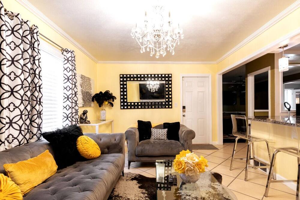 Photo of Livingroom in Buechel
