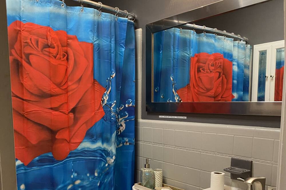 Photo of Bathroom in Buechel