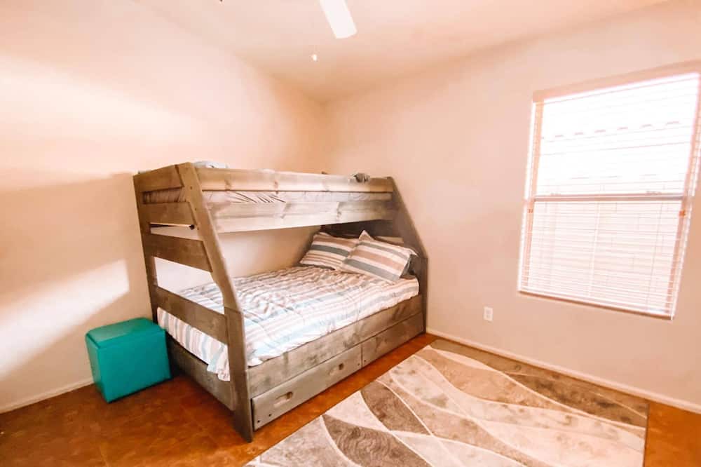 Photo of Bedroom in Canyon Trails