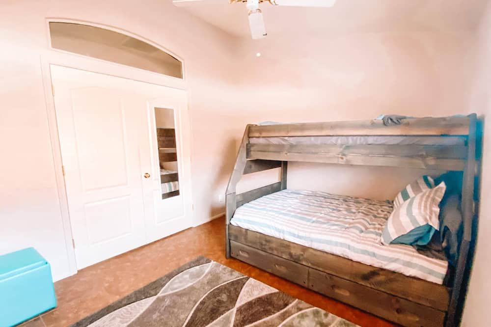Photo of Bedroom in Canyon Trails