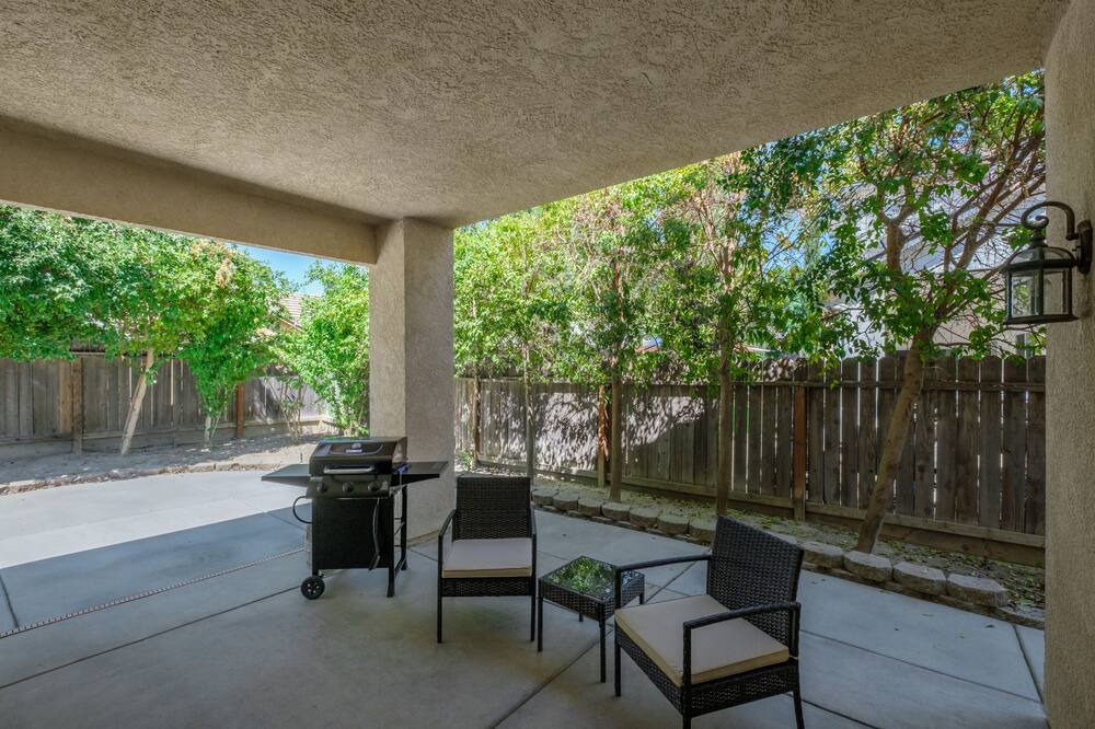 Photo of Patio Balcony in Raisin