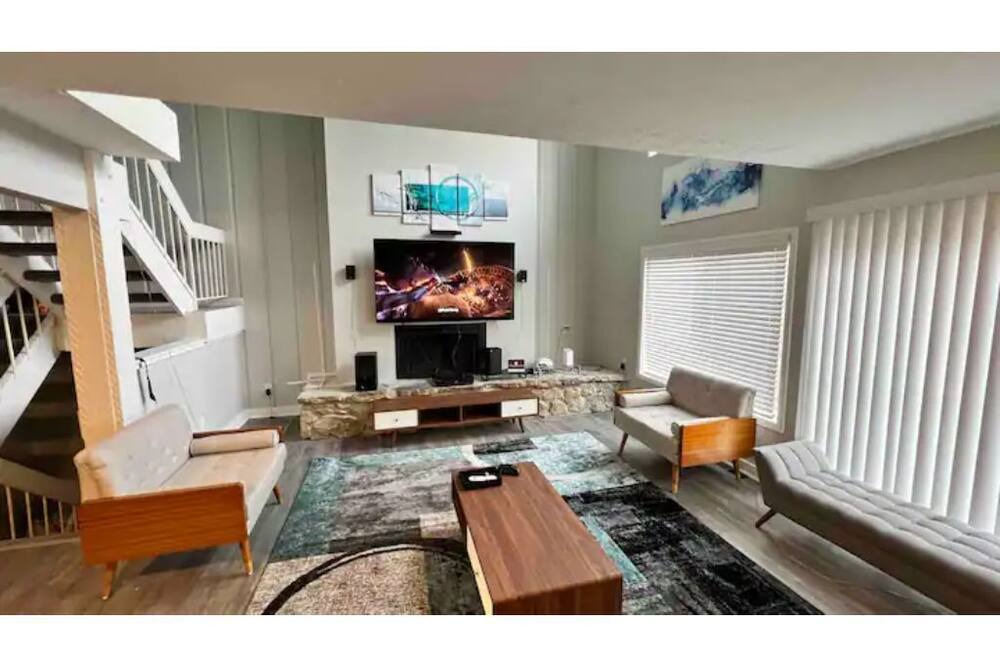 Photo of Livingroom in Indianapolis