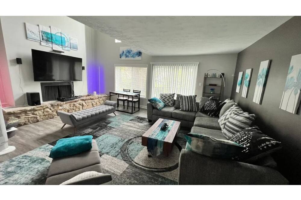 Photo of Livingroom in Indianapolis