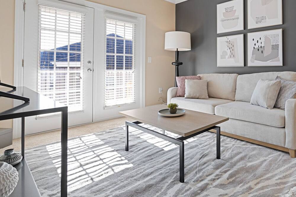 Photo of Livingroom in Greensboro