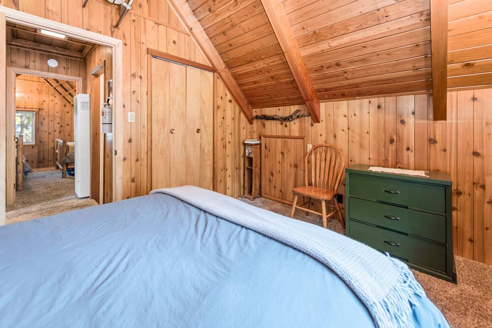 Photo of Bedroom in Big Bear Lake