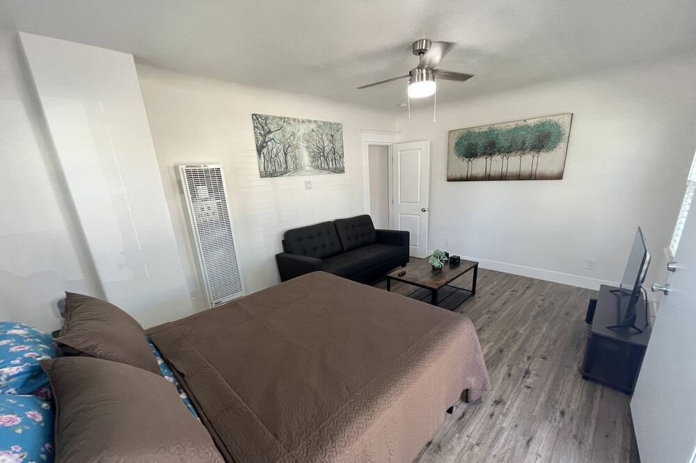 Photo of Bedroom in National City