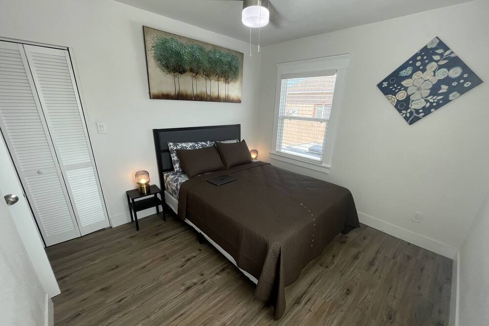 Photo of Bedroom in National City