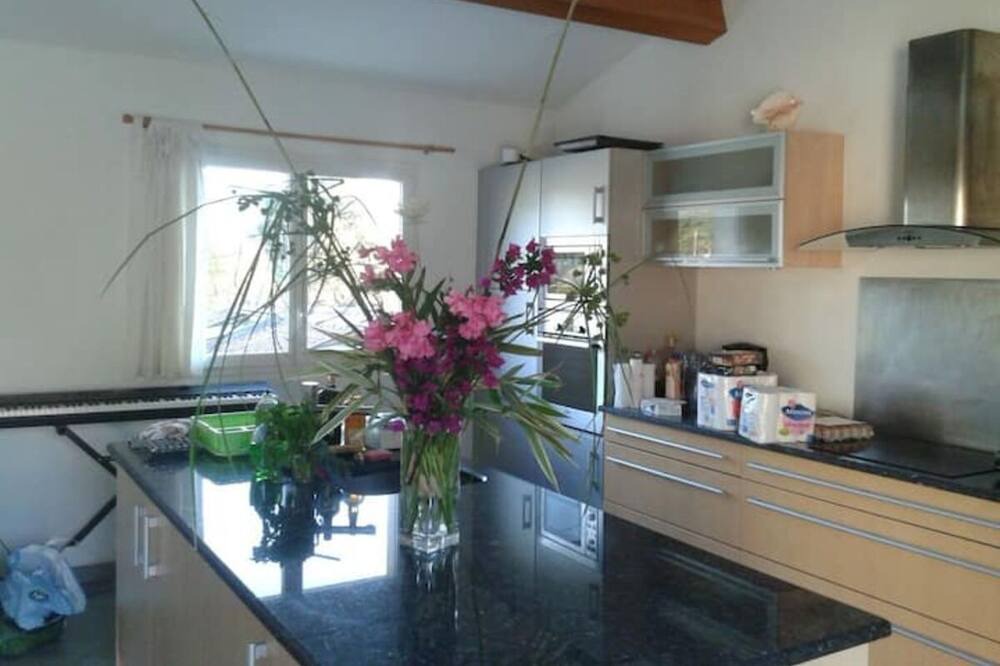 Photo of Kitchen in Eccica-Suarella