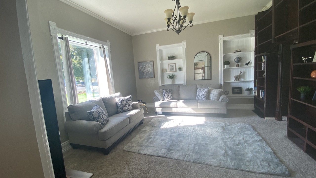 Photo of Livingroom in Monroe