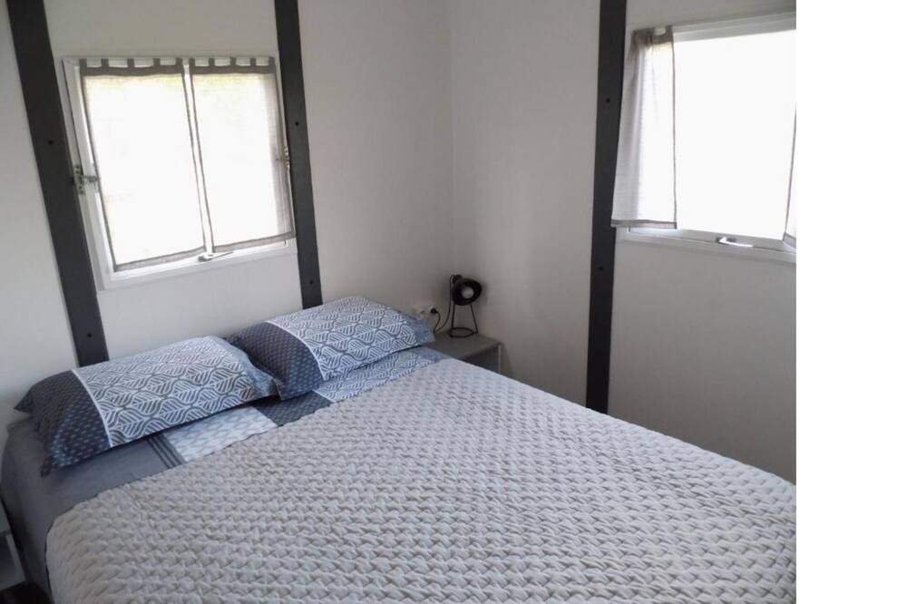 Photo of Bedroom in Ville-di-Paraso