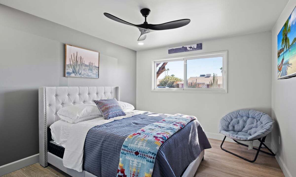 Photo of Bedroom in Papago Parkway