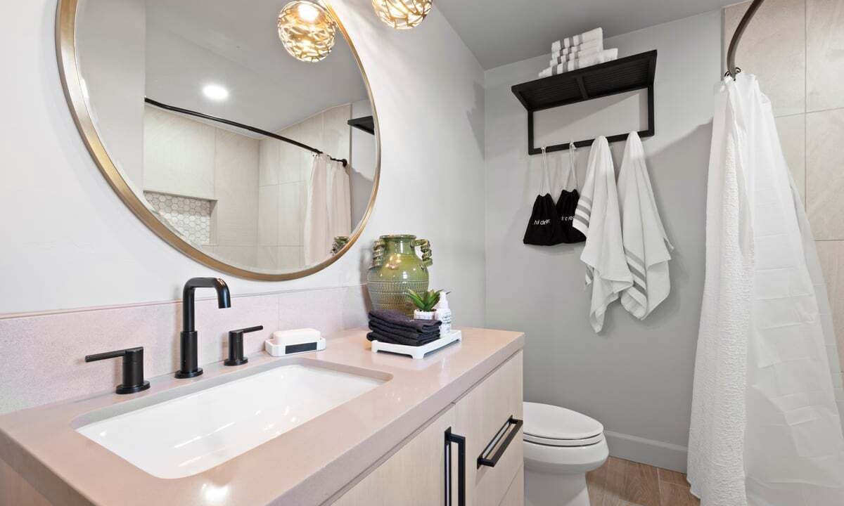 Photo of Bathroom in Papago Parkway