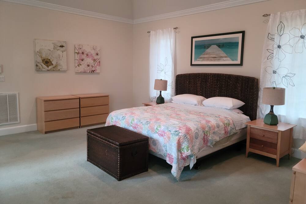 Photo of Bedroom in Bay Ridge
