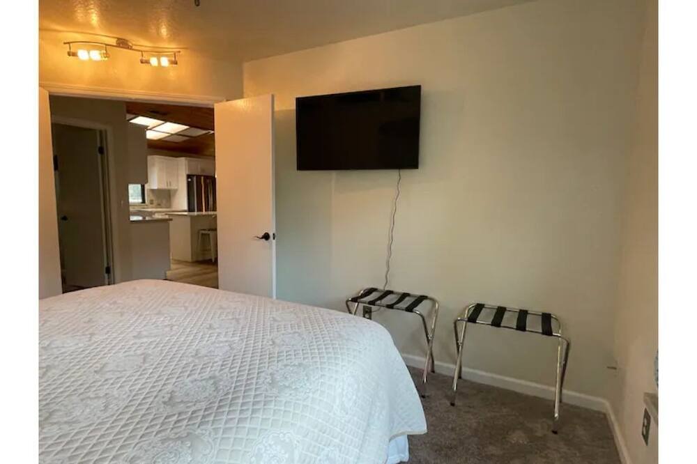 Photo of Bedroom in Three Rivers