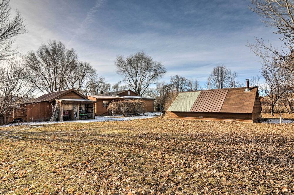 Photo of Outdoor in Henrieville