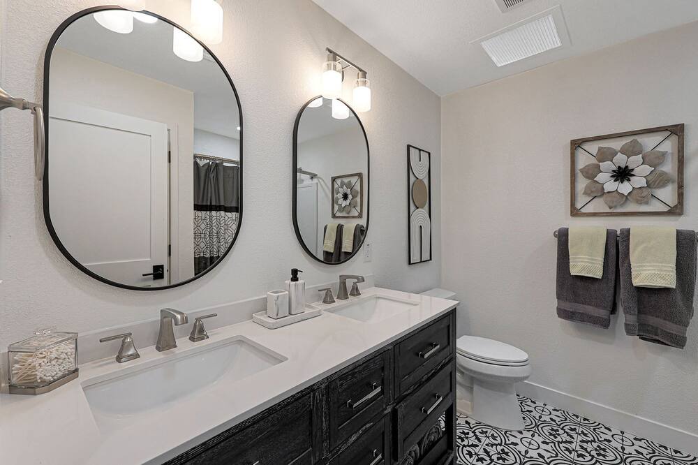 Photo of Bathroom in Park Scottsdale One