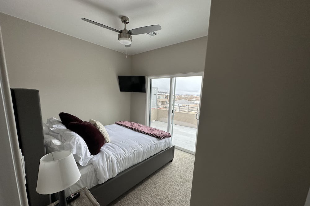 Photo of Bedroom in Hildale