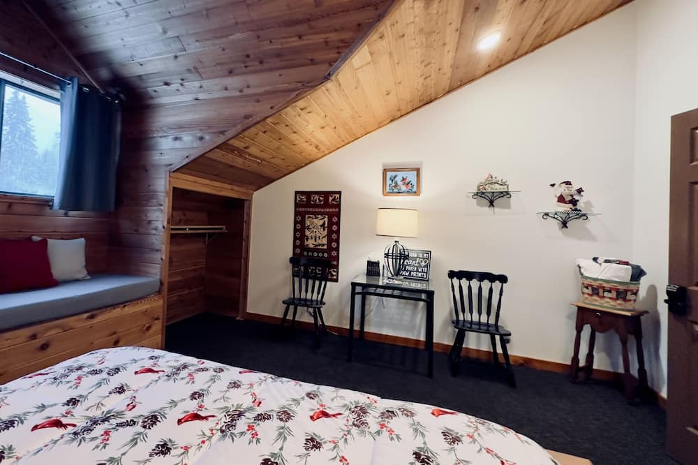 Photo of Bedroom in Clark Fork
