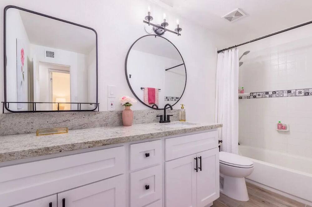 Photo of Bathroom in Park Scottsdale One