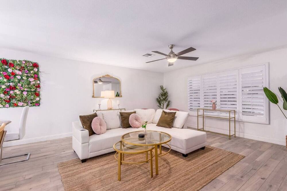 Photo of Livingroom in Park Scottsdale One