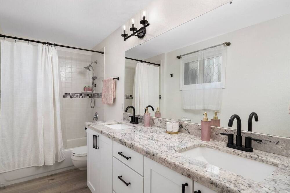 Photo of Bathroom in Park Scottsdale One