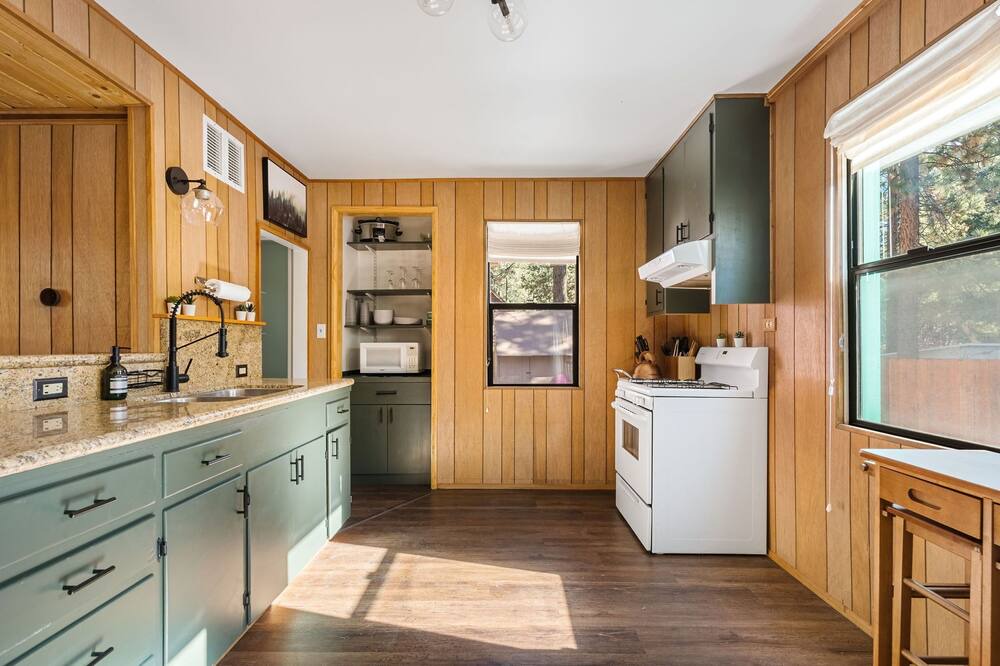 Photo of Kitchen in Peter Pan