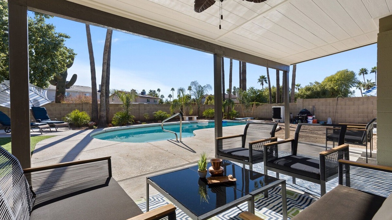 Photo of Others in Paradise Valley Village