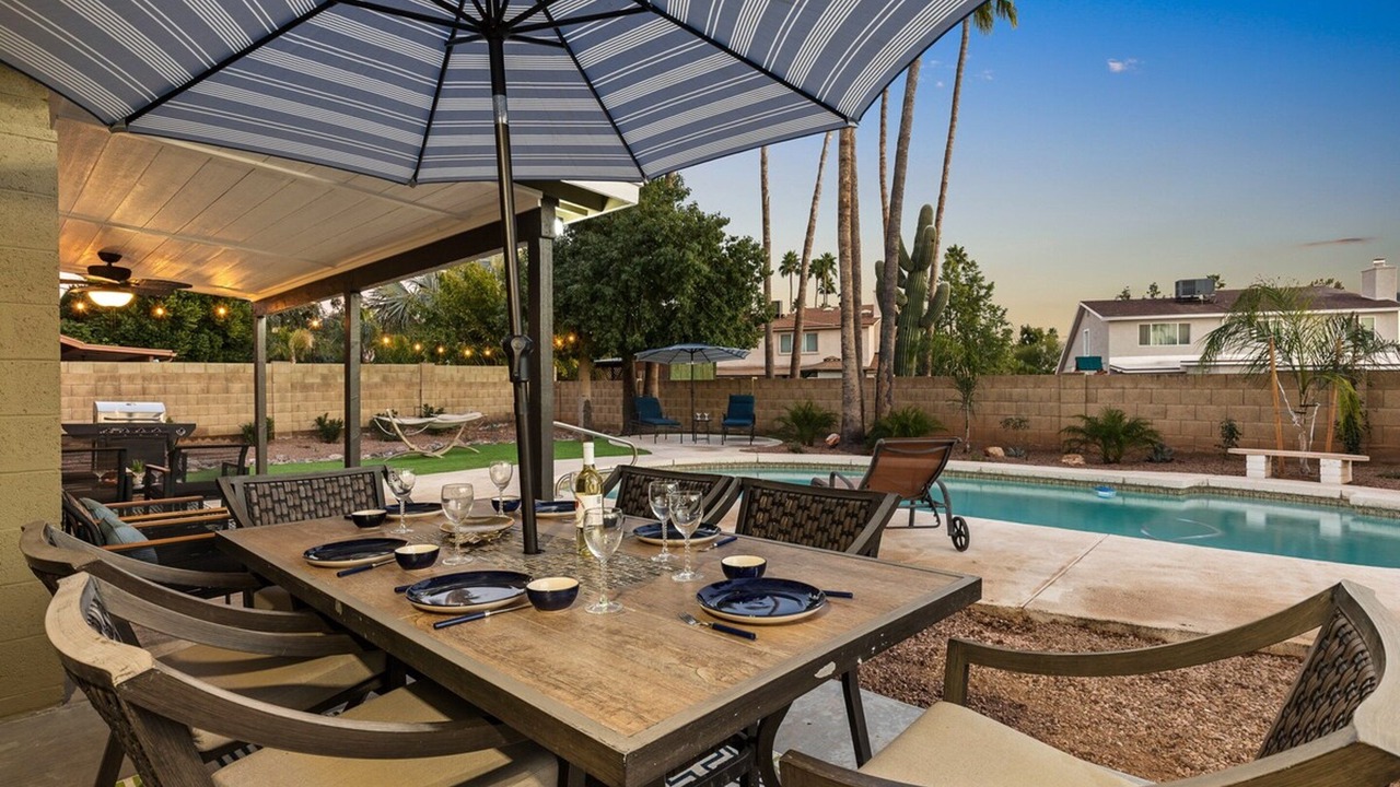 Photo of Outdoor in Paradise Valley Village