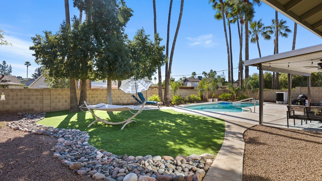 Photo of Outdoor in Paradise Valley Village