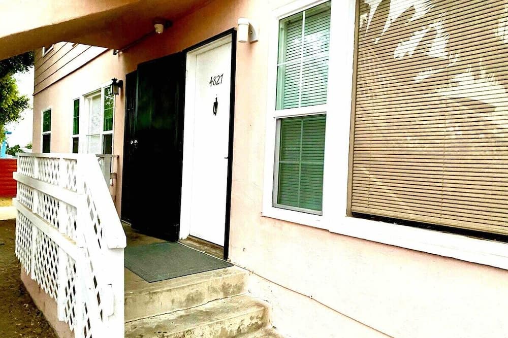 Photo of Outdoor in Mid-City