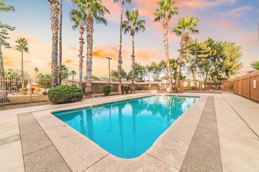 Photo of Outdoor in Menlo Park