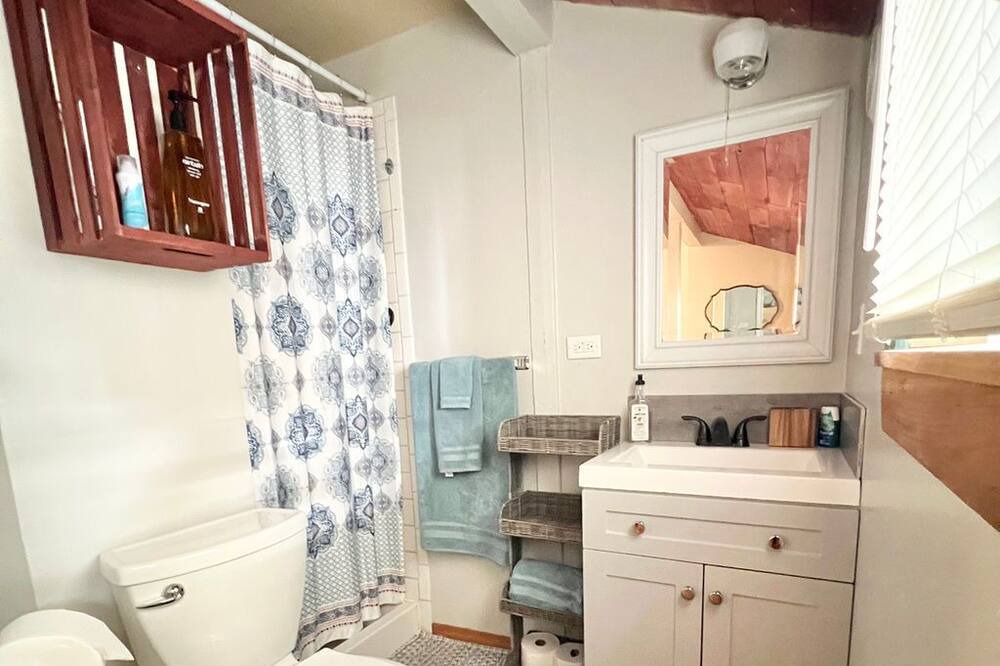 Photo of Bathroom in Wallace