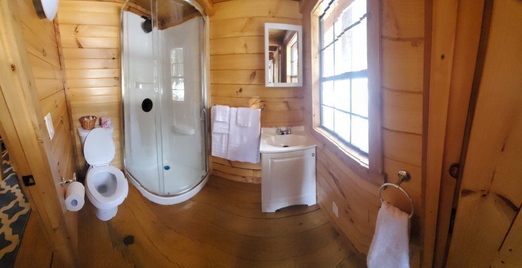 Photo of Bathroom in Lakeshore