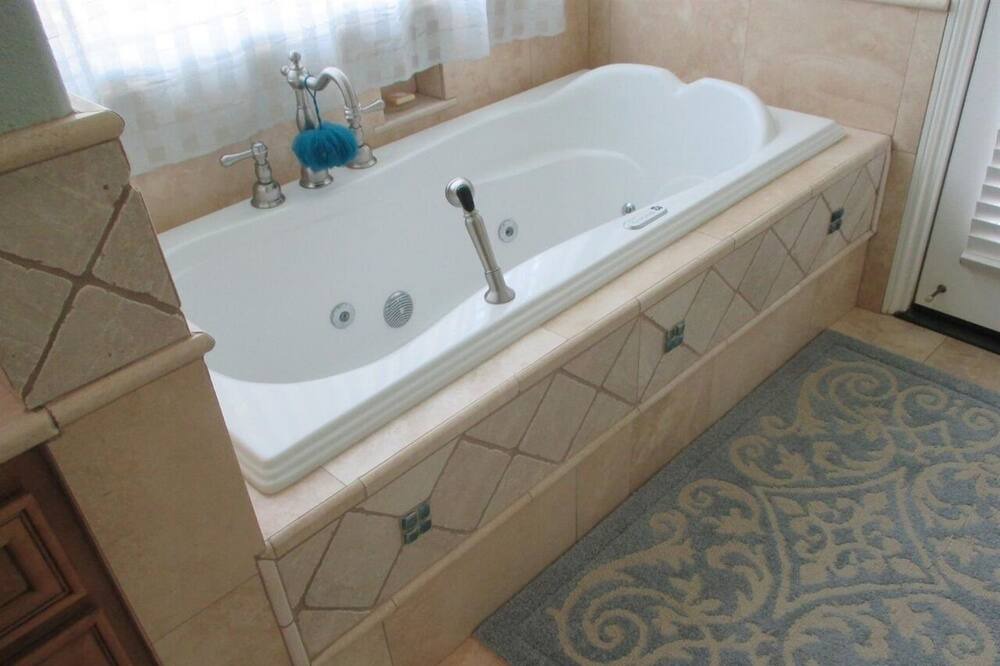 Photo of Bathroom in Madera